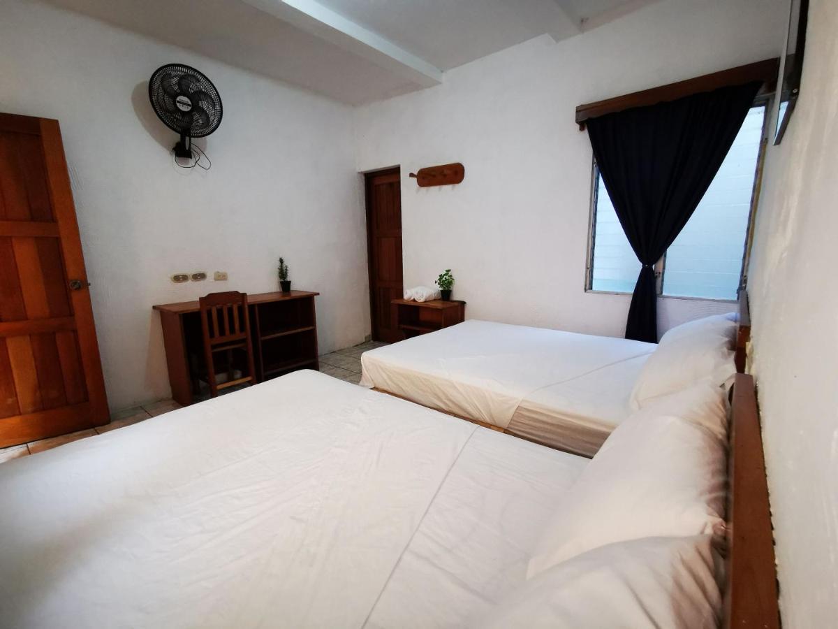 Natz Hotel Flores Luaran gambar