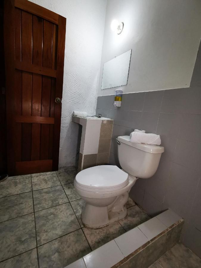 Natz Hotel Flores Luaran gambar