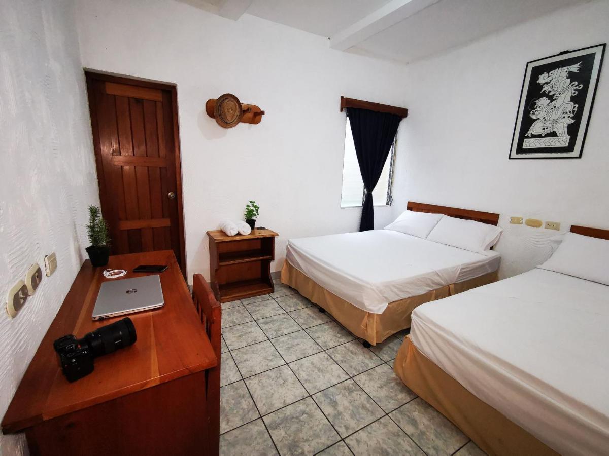Natz Hotel Flores Luaran gambar