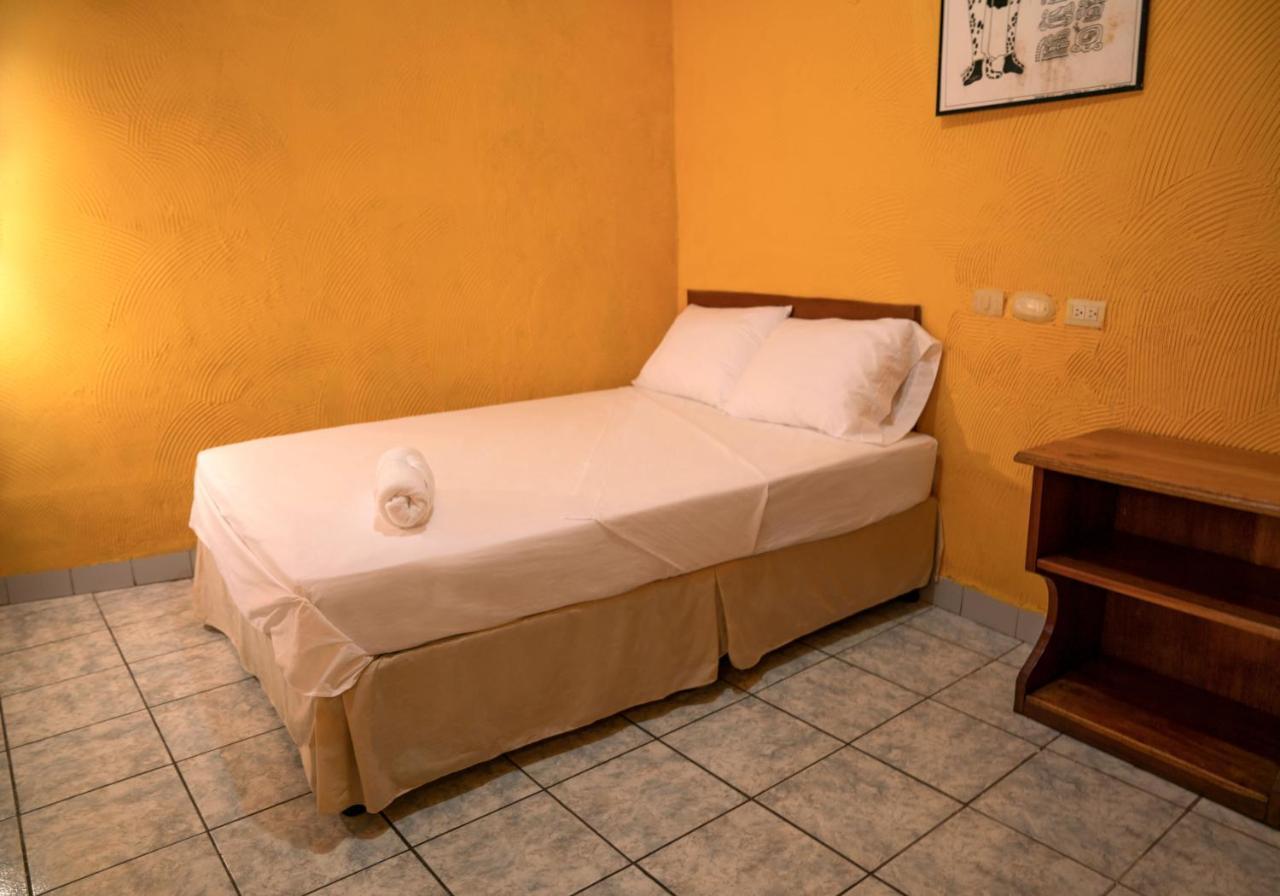 Natz Hotel Flores Luaran gambar