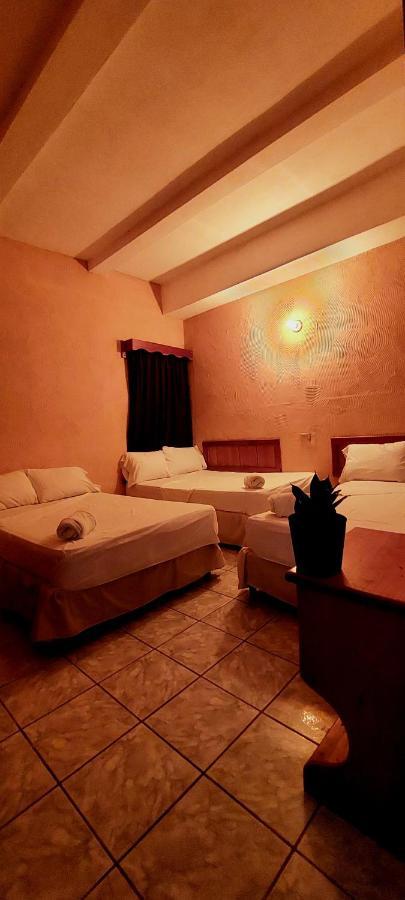Natz Hotel Flores Luaran gambar