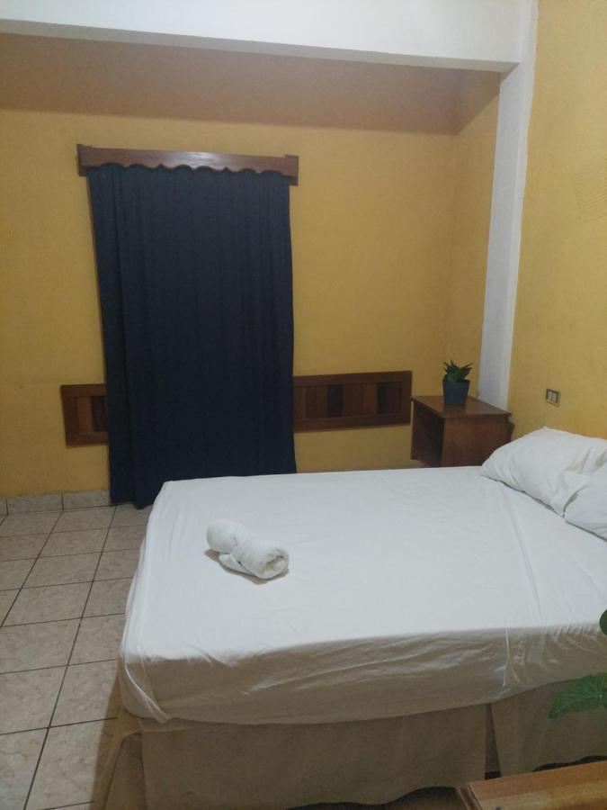 Natz Hotel Flores Luaran gambar
